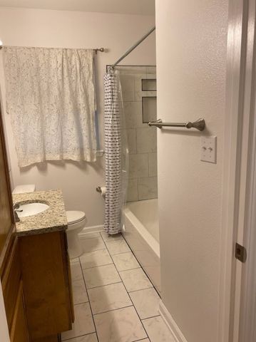 4214 Brentwood Dr, Corpus Christi, TX 78415