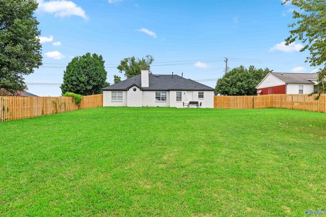 6860 Moores Mill Road, Huntsville, AL 35811
