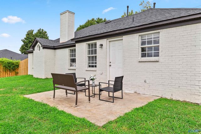 6860 Moores Mill Road, Huntsville, AL 35811