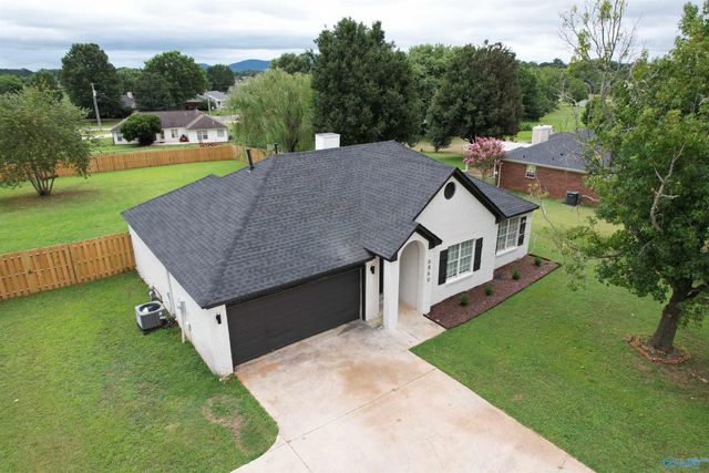 6860 Moores Mill Road, Huntsville, AL 35811