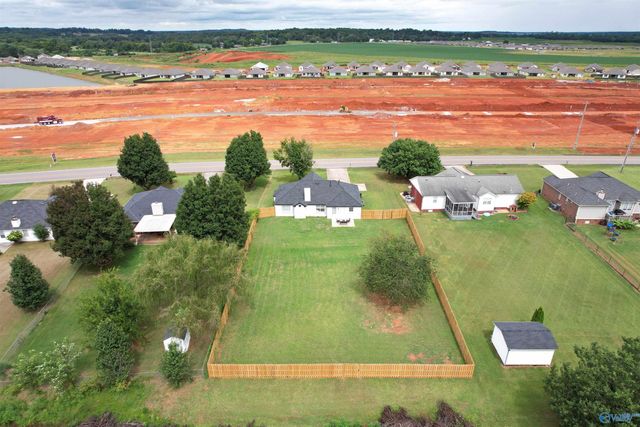 6860 Moores Mill Road, Huntsville, AL 35811