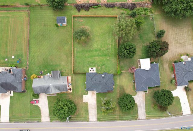6860 Moores Mill Road, Huntsville, AL 35811