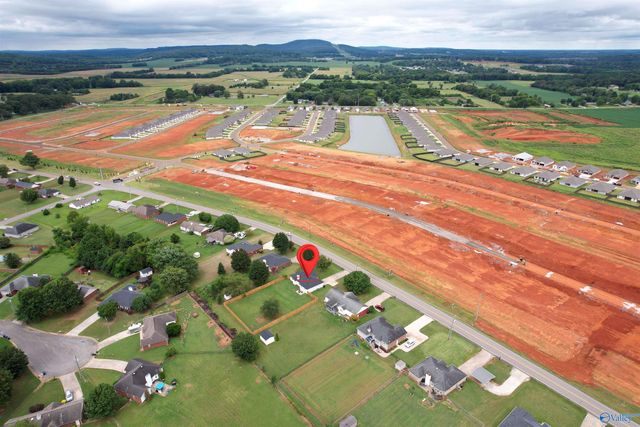 6860 Moores Mill Road, Huntsville, AL 35811