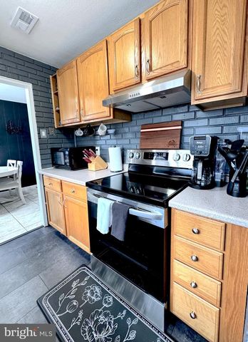 1046 THOMAS RD, Glen Burnie, MD 21060