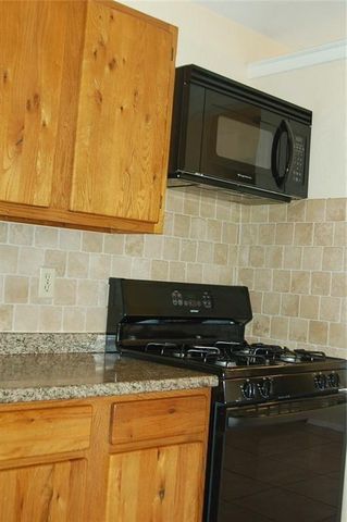 4504 Brown Bark PL B, Austin, TX 78727