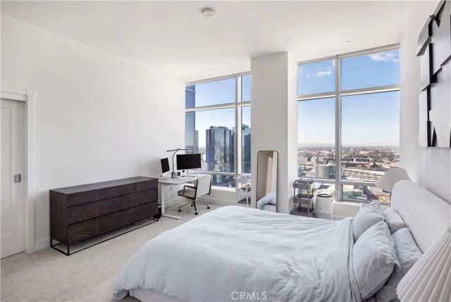 900 W Olympic 28A, Los Angeles, CA 90015