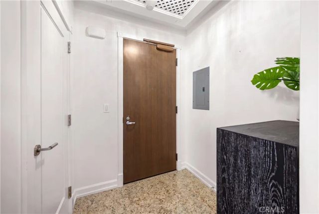 900 W Olympic 28A, Los Angeles, CA 90015
