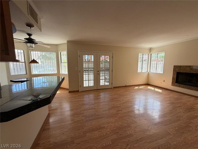 921 Greystone Drive, Las Vegas, NV 89108