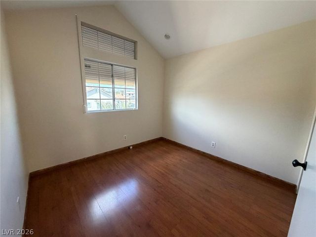 921 Greystone Drive, Las Vegas, NV 89108