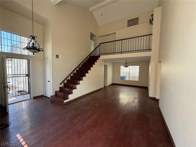 921 Greystone Drive, Las Vegas, NV 89108