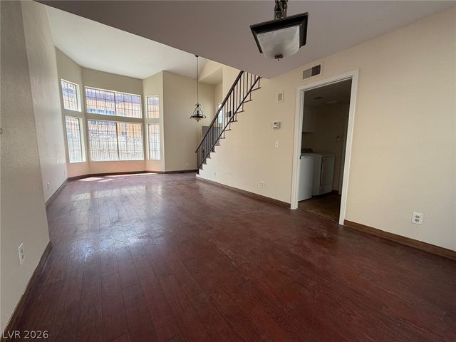 921 Greystone Drive, Las Vegas, NV 89108