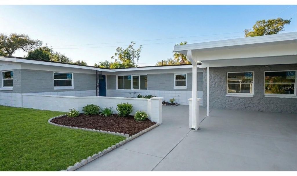 4528 S SHORE ROAD, Orlando, FL 32839