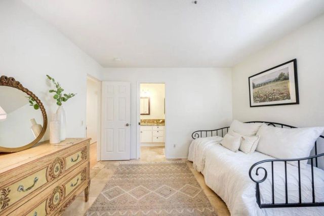 28758 Vista Valley Dr, Vista, CA 92084