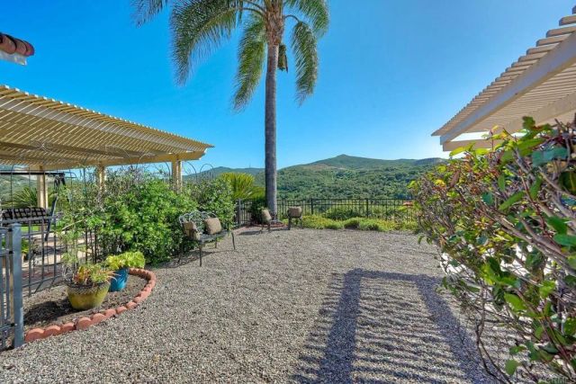 28758 Vista Valley Dr, Vista, CA 92084