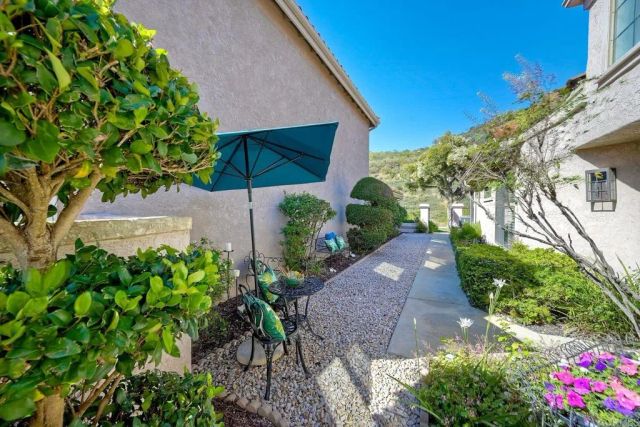 28758 Vista Valley Dr, Vista, CA 92084