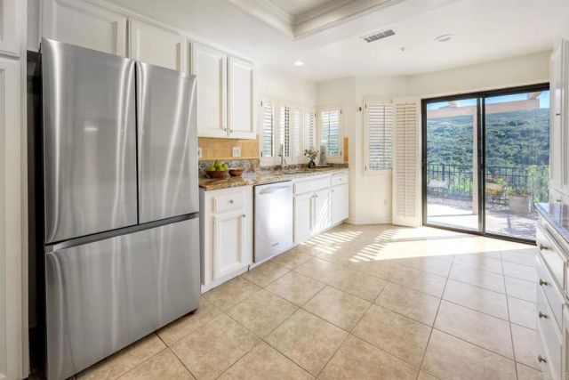 28758 Vista Valley Dr, Vista, CA 92084