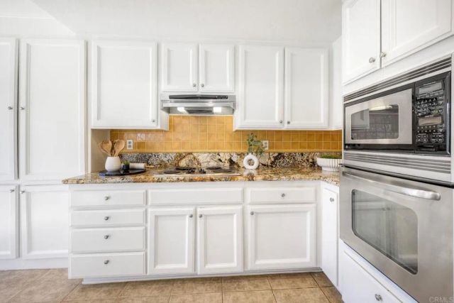 28758 Vista Valley Dr, Vista, CA 92084