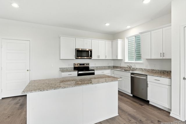 5124 Bay Breeze, San Antonio, TX 78245