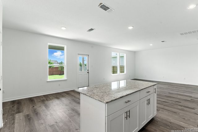 5124 Bay Breeze, San Antonio, TX 78245