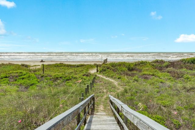 21127 W Sand Hill Drive, Galveston, TX 77554