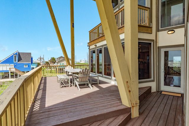 21127 W Sand Hill Drive, Galveston, TX 77554