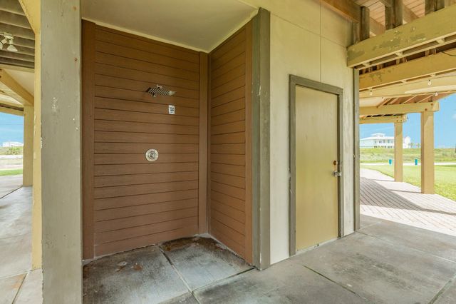 21127 W Sand Hill Drive, Galveston, TX 77554