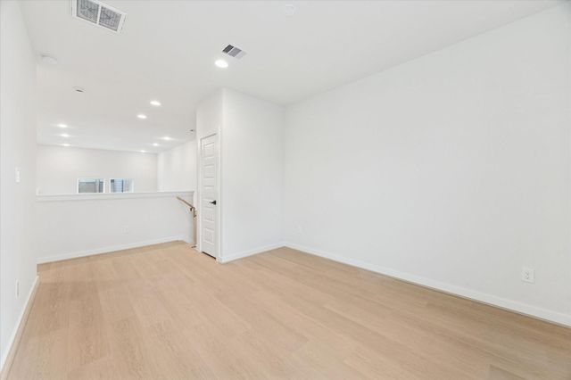 817 Thornton Road F, Houston, TX 77018