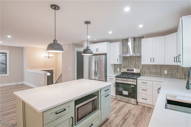 6519 Lorraine Avenue NW, Massillon, OH 44646