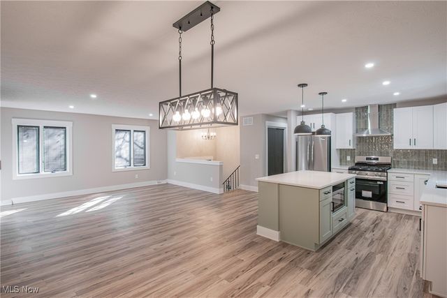 6519 Lorraine Avenue NW, Massillon, OH 44646