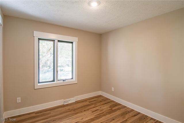 6519 Lorraine Avenue NW, Massillon, OH 44646