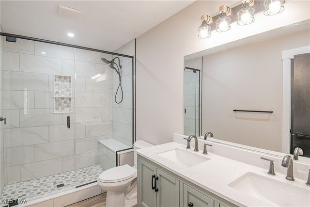 6519 Lorraine Avenue NW, Massillon, OH 44646