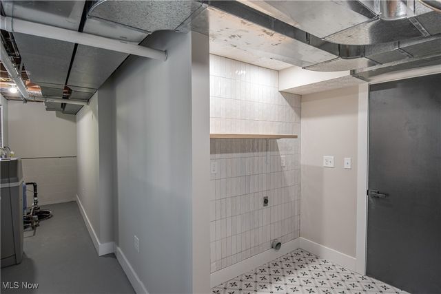 6519 Lorraine Avenue NW, Massillon, OH 44646