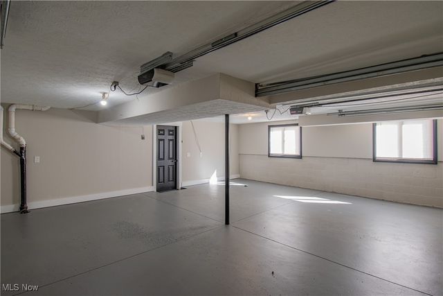 6519 Lorraine Avenue NW, Massillon, OH 44646