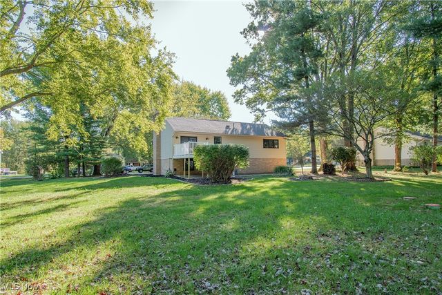 6519 Lorraine Avenue NW, Massillon, OH 44646