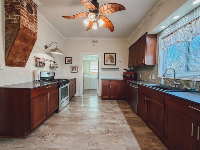 712 S Cherry Street, Harrison, AR 72601