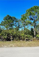 1718 Lake AVE, Lehigh Acres, FL 33972