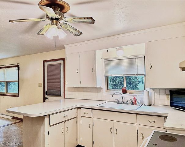 556 Clark Drive, Tallmadge, OH 44278