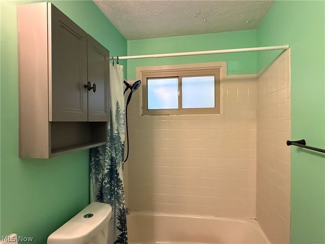 556 Clark Drive, Tallmadge, OH 44278