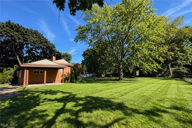556 Clark Drive, Tallmadge, OH 44278