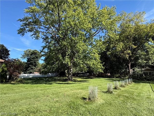 556 Clark Drive, Tallmadge, OH 44278