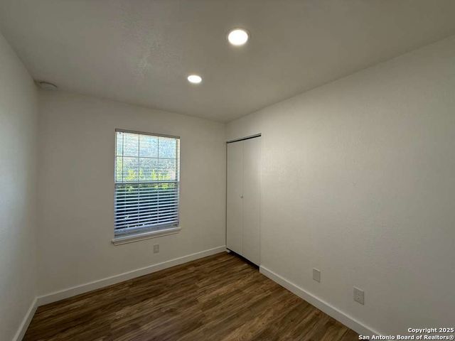 5526 Green Grove, San Antonio, TX 78223