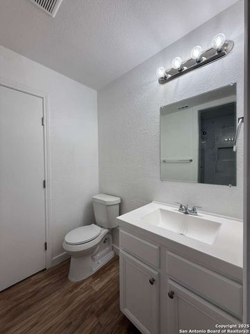 5526 Green Grove, San Antonio, TX 78223