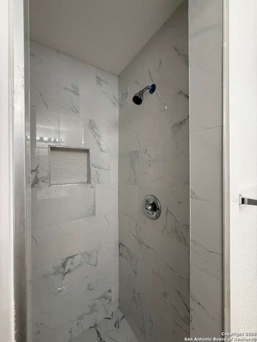 5526 Green Grove, San Antonio, TX 78223