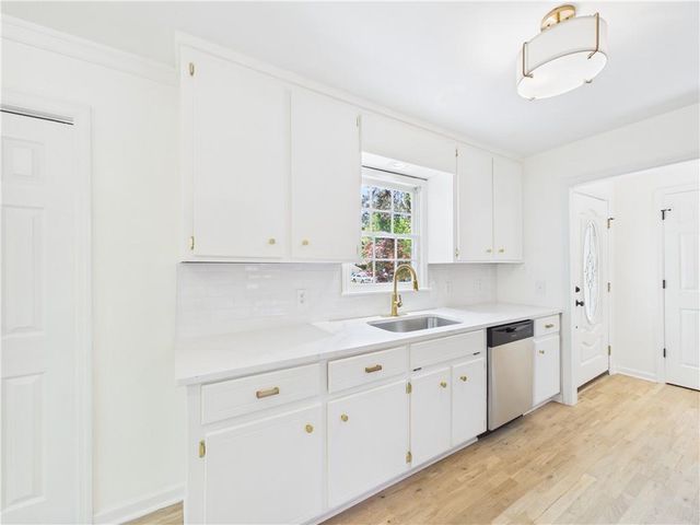 1375 Longbow Court, Canton, GA 30115