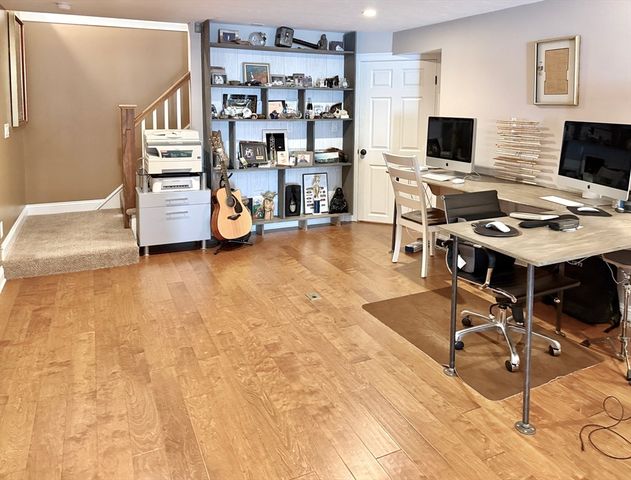 54 Overlook Cir, Plymouth, MA 02360