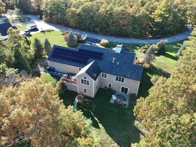 54 Overlook Cir, Plymouth, MA 02360