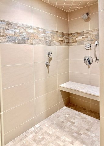 54 Overlook Cir, Plymouth, MA 02360