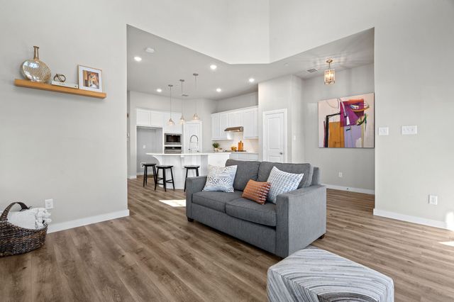 372 Somerville Drive, Mckinney, TX 75071