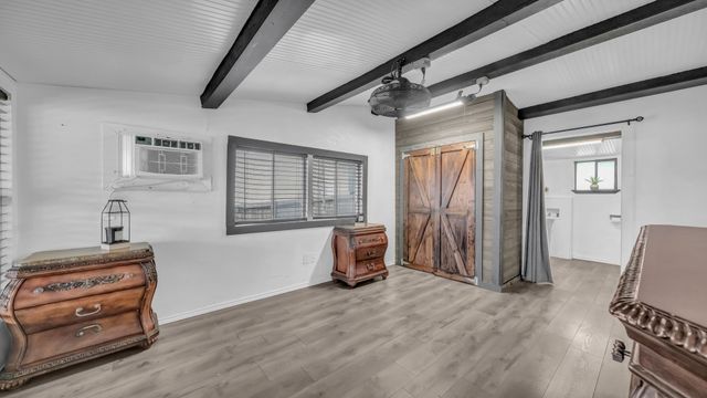 1028 W Lake Drive, Weatherford, TX 76087