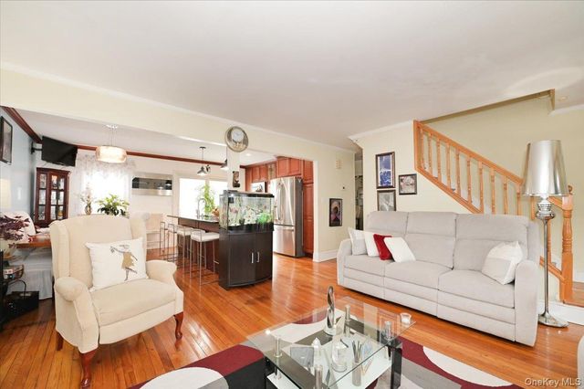 75 Beebe Avenue, Hempstead, NY 11550
